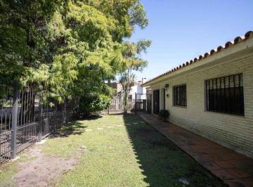 Casa · 180m² · 8 Ambientes · 1 Cochera · Venta Casa Parque Carrasco 3 Dorm. Pu