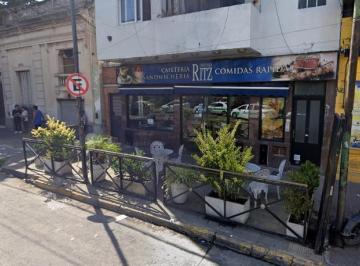 Local comercial · 140m² · 3 Ambientes · Local Comercial en La Plata, Terminal de Micros