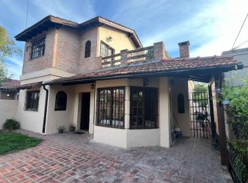 Casa · 100m² · 3 Ambientes · 1 Cochera · Venta Casa Rio Limay Bella Vista