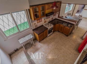 Cocina semi integrada · PH en Venta - 5 Ambientes en Liniers