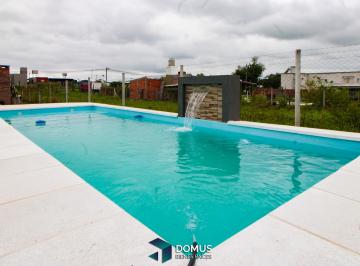 Casa · 90m² · 2 Dormitorios · 2 Cocheras · Venta Casa Barrio Los Nogales