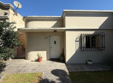 Casa · 137m² · 4 Ambientes · Casa de 4 Ambientes en Venta en Burzaco