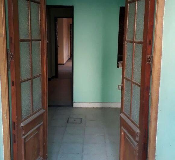 Oficina comercial · 220m² · 6 Ambientes · 1 Cochera
