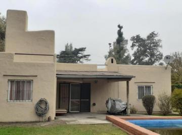 Quinta vacacional · 140m² · 5 Ambientes · 3 Cocheras · Venta Casa Quinta Tortuguitas