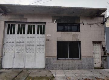 Bodega-Galpón , Avellaneda · Galpón en Alquiler de 242 m² en Gerli