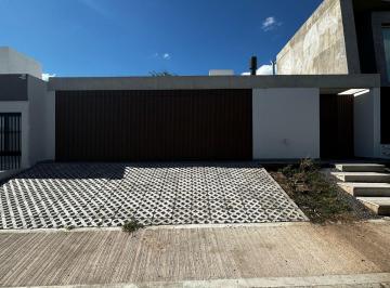 Casa de 7 ambientes, Córdoba · Increible Casa a Estrenar Barrio Miradores de Manantiales