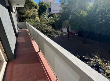 Departamento de 6 ambientes, Córdoba · Departamento Tres Dorm. con Balcon y Cochera