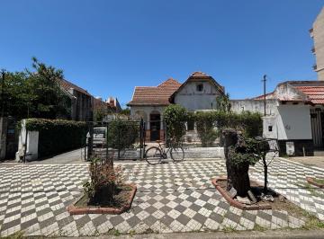 Casa · 200m² · 5 Ambientes · 2 Cocheras · Casa en 5 Ambientes en Una Planta