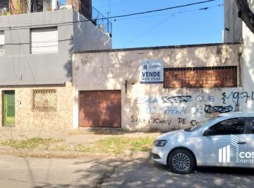 Bodega-Galpón · 88m² · Galpón en Venta de 8 X 11 m Ideal Destino Comercial Echesortu Rosario Santa Fe
