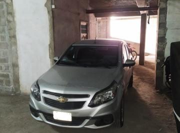 Garage · 25m² · 1 Cochera · Inversores! Cochera Para Auto, Varias Motos y Baulera, Moreno Al 300, Barrio Sur