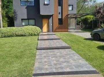 Casa · 200m² · 4 Ambientes · 3 Cocheras · Venta Casa de 4 Ambientes con Pileta - Ficas de Iraola 2 - Apto Crédito