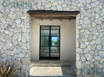 Casa · 223m² · 6 Ambientes · 1 Cochera · Casa en Venta a La Laguna 4 Dorm, Barrio Santa Ana, Villanueva