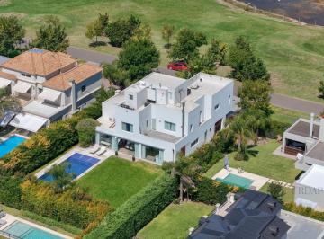 Casa · 397m² · 7 Ambientes · 4 Cocheras · Casa en Venta en La Lomada de Pilar