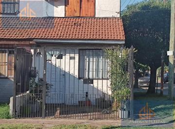 Casa · 45m² · 2 Ambientes · 1 Cochera · Duplex en Venta de 2 Ambientes Zona Hado Sur