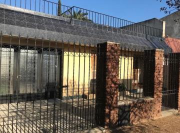 Casa de 3 ambientes, La Matanza · Casa 3 Amb. Venta. Isidro Casanova.