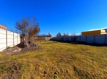 Terreno · 450m² · Lote B° Las Acacias - Fdez. Oro - con Escritura - Cerrado en Todo Su Perímetro