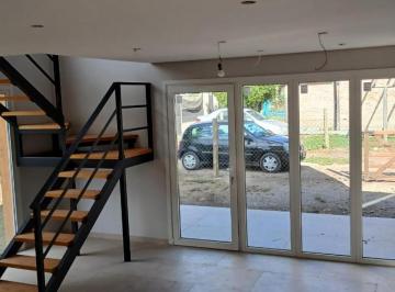 Casa · 70m² · 3 Ambientes · 2 Cocheras · Casa Dina Huapi