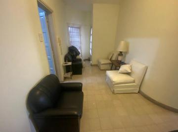 Casa · 80m² · 4 Ambientes · Se Alquila Casa Amoblada Zona Centro