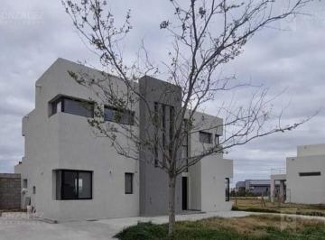 Casa · 159m² · 5 Ambientes · Casa en Venta en San Sebastian - Area 5, San Sebastian, Escobar