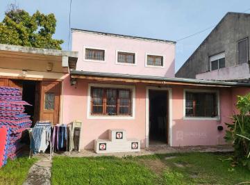 Casa · 150m² · 5 Ambientes · Casa Chalet en Venta en Pilar Centro, Pilar, G. B. a. Zona Norte