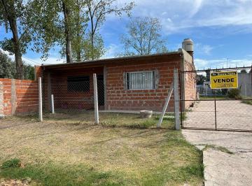 Casa · 108m² · Casa Chalet en Venta en Barrio Parque del Viso, Pilar, G. B. a. Zona Norte