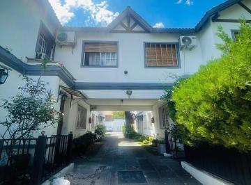 Casa · 80m² · 3 Ambientes · 1 Cochera · Duplex con Patio y Parrilla Propia en Complejo Cerrado