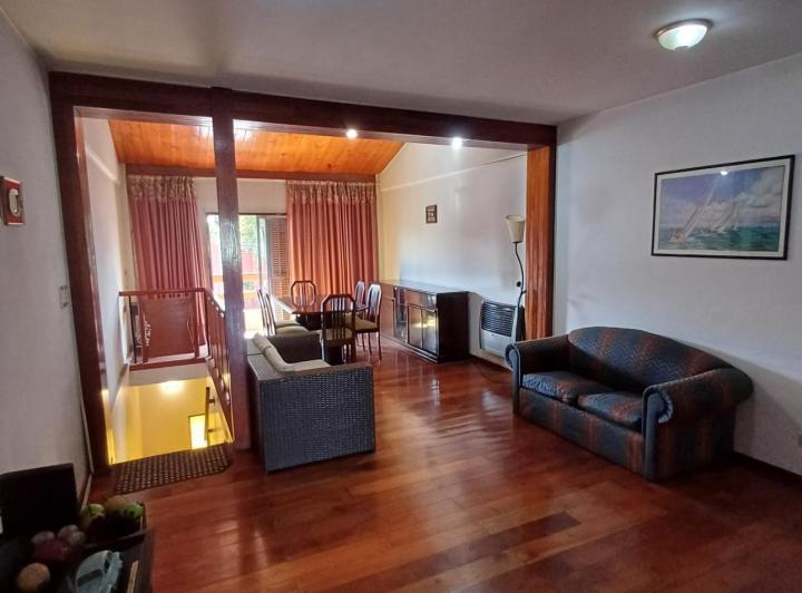 Local comercial · 225m² · 3 Dormitorios