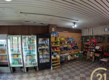 Local comercial · 176m² · Local + Fondo de Comercio en Venta