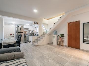 PH · 73m² · 4 Ambientes · PH en Venta - 4 Ambientes - Mataderos