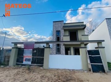 Casa de 3 ambientes, Mar del Tuyú · Venta Duplex a Estrenar Al Frente Muy Independiente en Mar del Tuyu 66 y 6