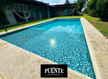 Casa · 145m² · 4 Ambientes · 2 Cocheras · Casa en Country Santa Rita Alquiler Anual Amueblado