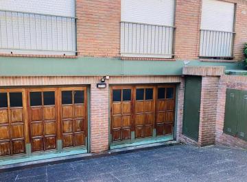 Garage · 12m² · 1 Cochera · Cochera Cubierta a m de Av Santa Fe