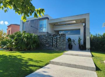 Casa de 8 ambientes, Tigre · Casa en Barrio Barbarita S/lote Interno 3/4 Dorm, Jadin Piscina
