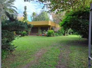 Casa de 3 ambientes, Ezeiza · Casa con Pileta en Venta en La Unión Ezeiza Barrio Quinta Av