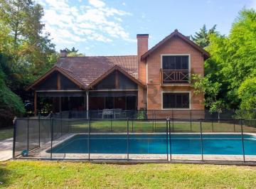 Casa · 183m² · 5 Ambientes · 2 Cocheras · Venta - Casa de 4 Ambientes en St Thoma Sur Canning