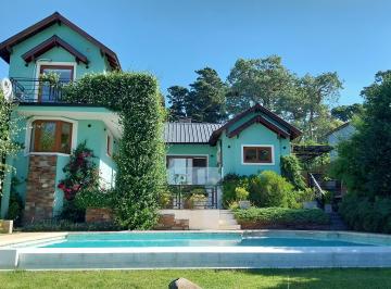 Casa de 5 ambientes, Mar del Plata · Excelente Chalet de Categoria en Venta con Gas Natural y Vista