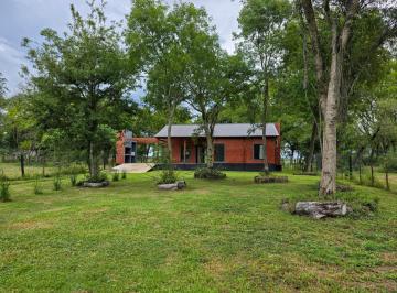 Casa · 67m² · 5 Ambientes · 1 Cochera · Casa del Bosque - Colonia Benitez