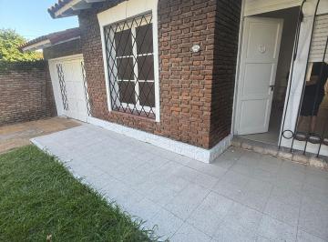 Casa de 3 ambientes, Malvinas Argentinas · En Alquiler Casa 2 Dorm. Centro Comercial Los Polvorines