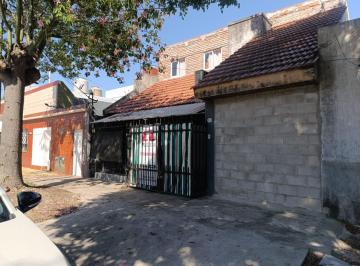 Entrada call 2 · Vendo Imporante Casa + Local en Hermosa Zona Lanus o