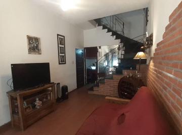 Casa · 157m² · 7 Ambientes · 1 Cochera · Venta Casa, 3 Unidades Separadas Apto Credito!