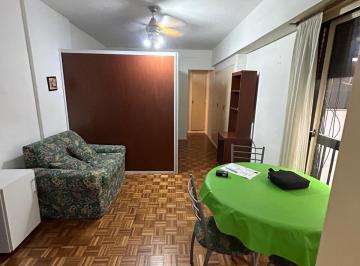 Departamento de 1 ambiente, Congreso · Combate de Los Pzos Al 100 Hermoso Monoambiente