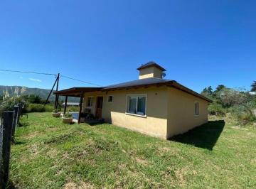 Venta de Vivienda en "Villa General Belgrano", a 5 cuadras del centro del pueblo · Venta de Vivienda en Villa General Belgrano - Viv0328 - Inv0059