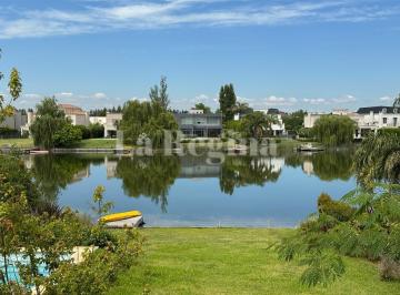 Casa · 170m² · 5 Ambientes · 3 Cocheras · Casa Dúplex en Venta en San Francisco, Villanueva, Tigre
