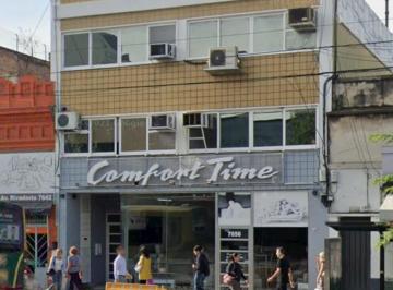 Oficina comercial · 50m² · 2 Ambientes · Oficina en Flores - 50 m² Al Frente - Super Luminosa