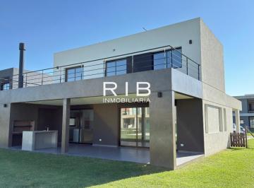 Casa de 4 ambientes, Pilar · Impecable Propiedad Moderna a Estrenar