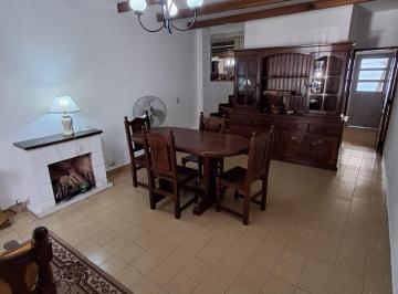 Casa de 3 ambientes, Morón · Moron Central - Venta Duplex 3 Amb + 2 Baños - Cochera Cub - a 7 Cuadras de Rivadavia