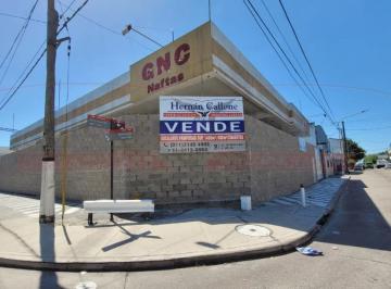 Bodega-Galpón · 805m² · Galpón en Esquina con Excelente Ubicación en Villa Sarmiento