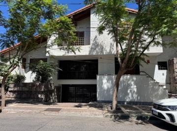 Casa de 10 ambientes, Godoy Cruz · Casa en Venta en Bombal Sur, Esquina Maipú y Saenz Peña