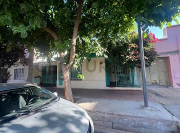 Casa · 100m² · 3 Ambientes · 1 Cochera · Century21lopez Vende Casa en Godoy Cruz Apta Creito Hipotecrio