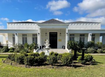 Quinta vacacional · 902m² · 6 Ambientes · 20 Cocheras · Oprtunidad de Inversion Cañuelas